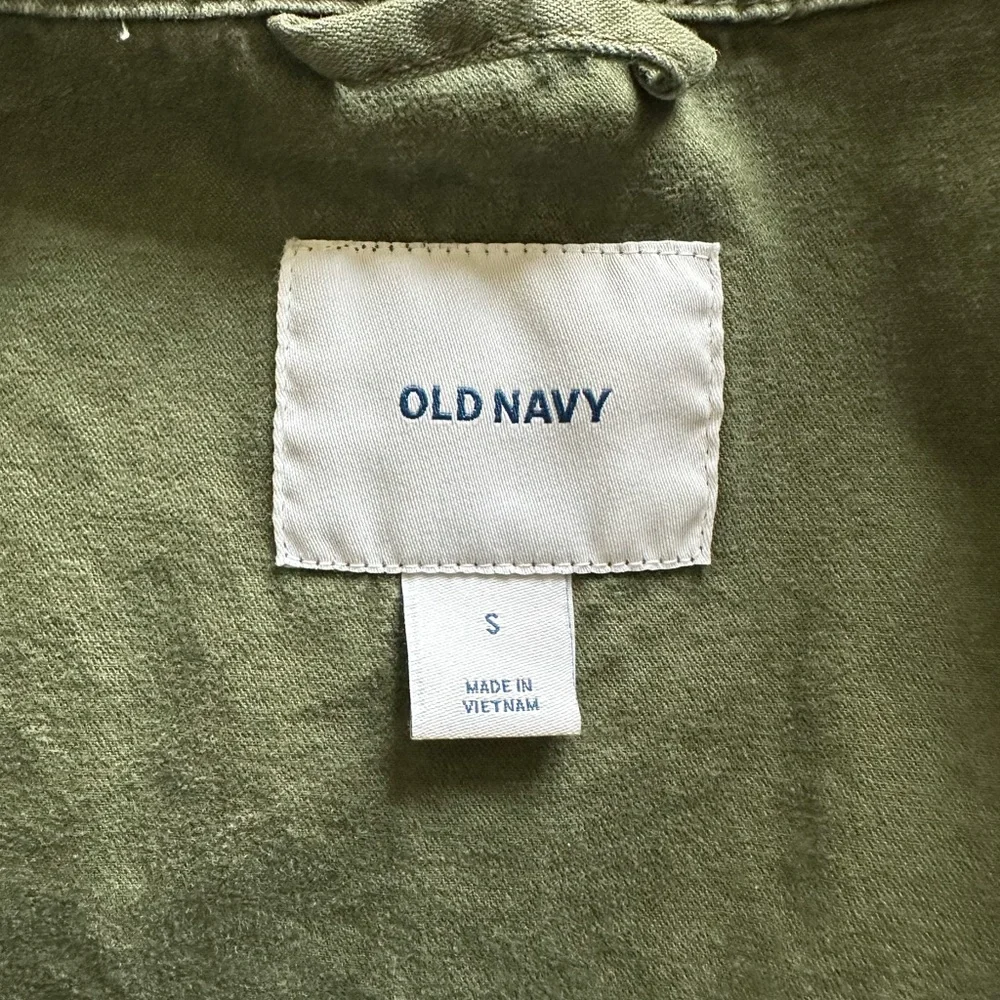 Army Green Shacket - Picture 4 of 4